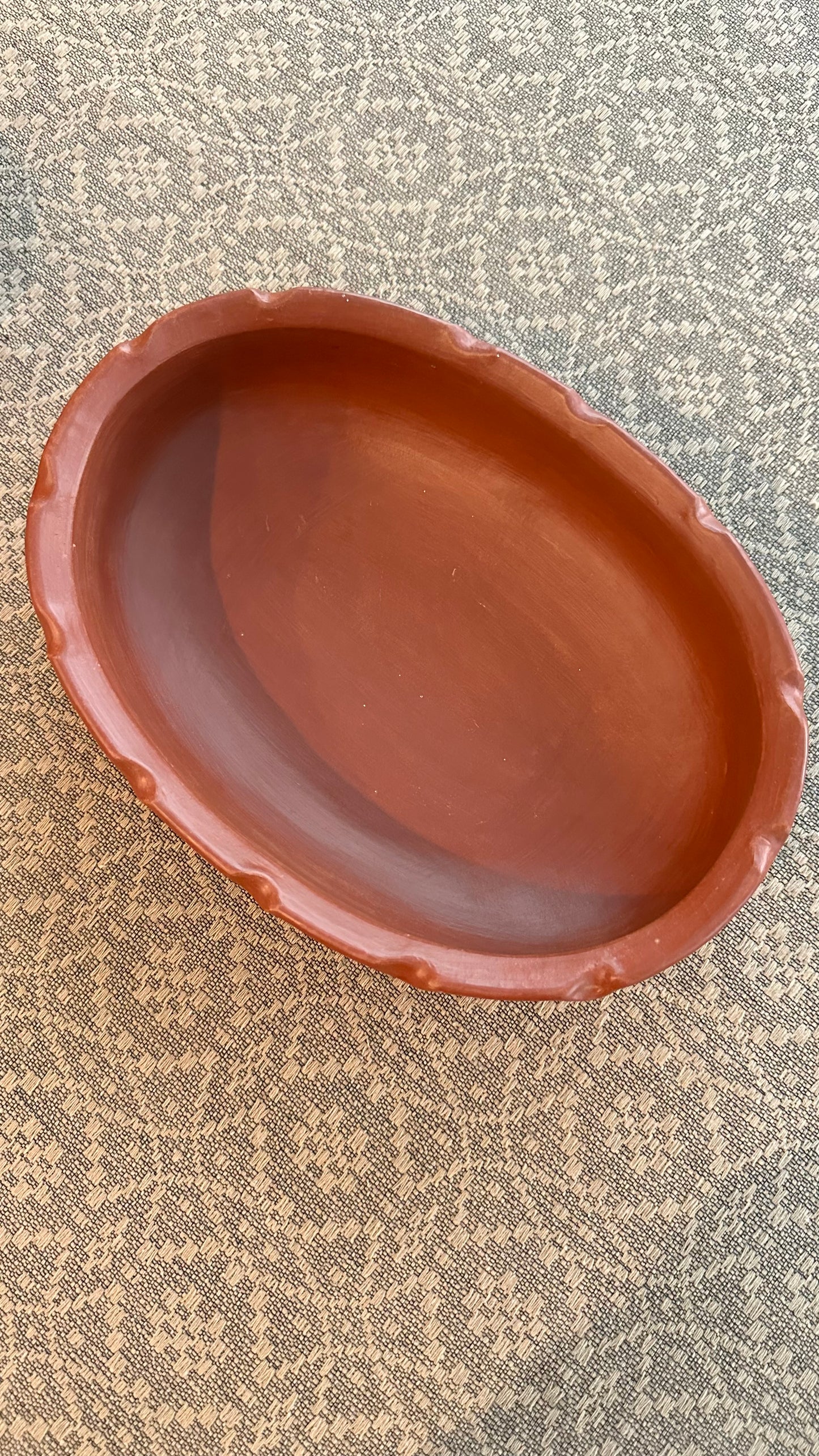 Camila Ruffled Oval Clay Dish