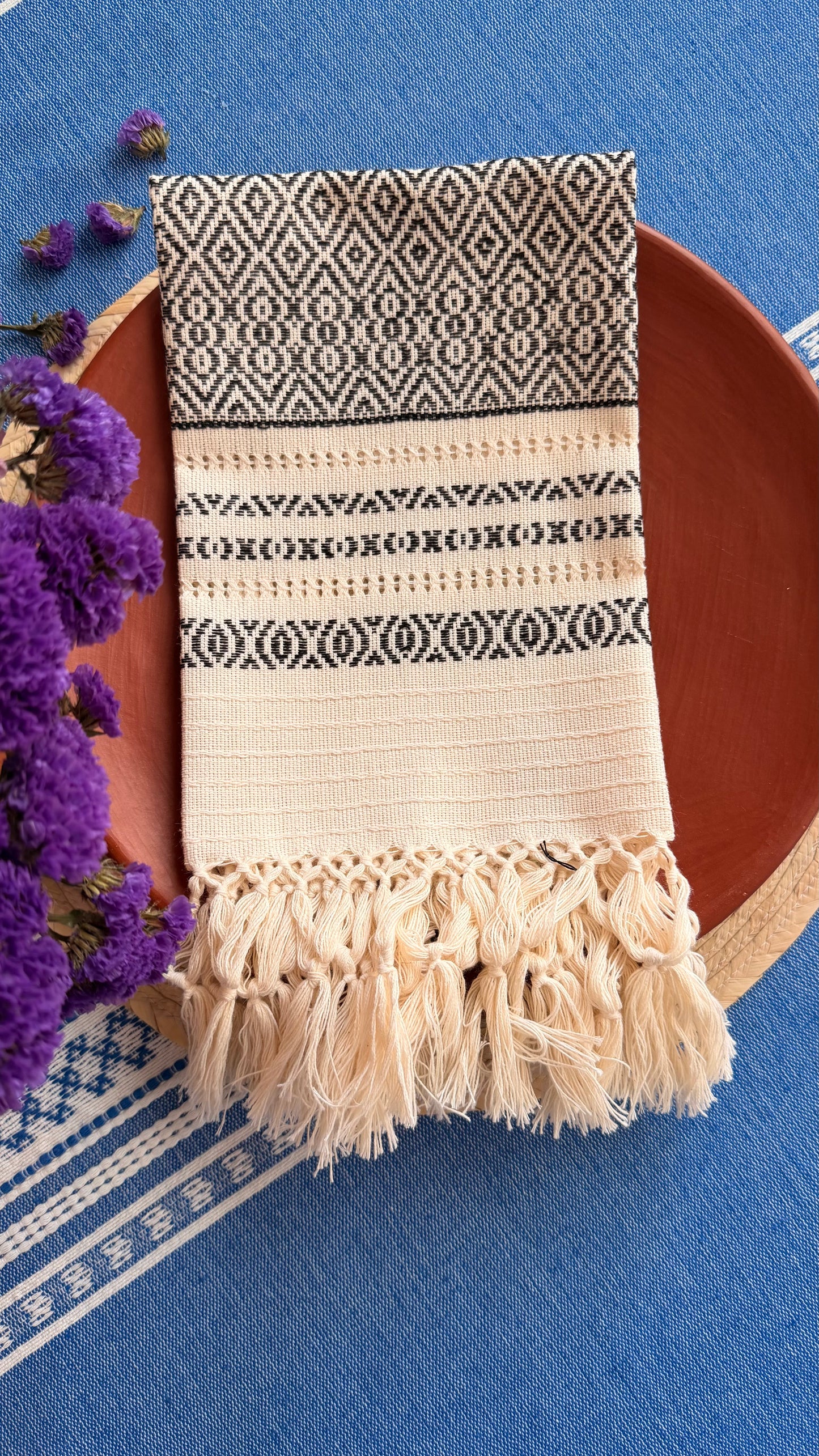 Victoria Woven Deshilado Napkin