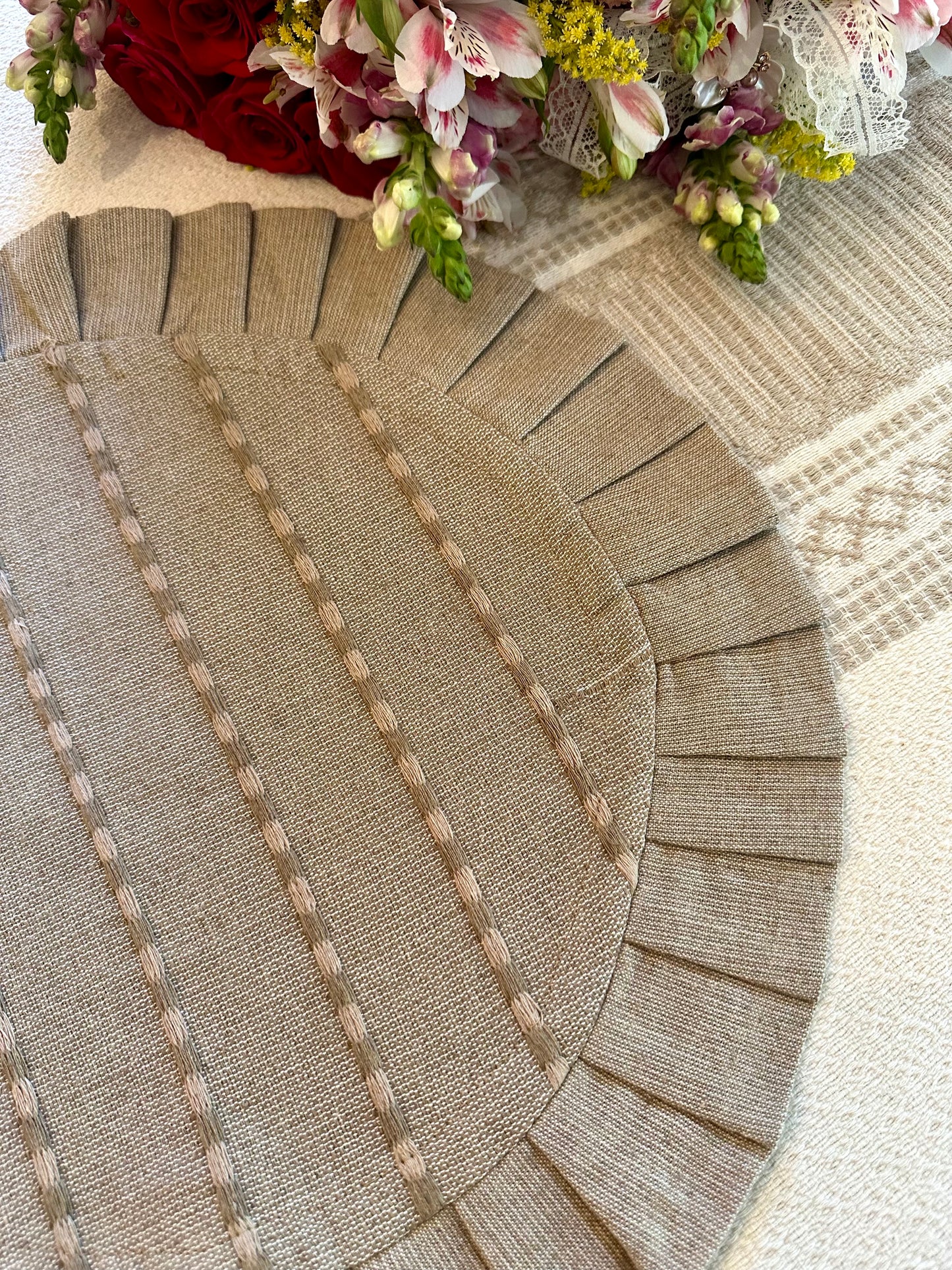 Matilde Round Woven Placemat