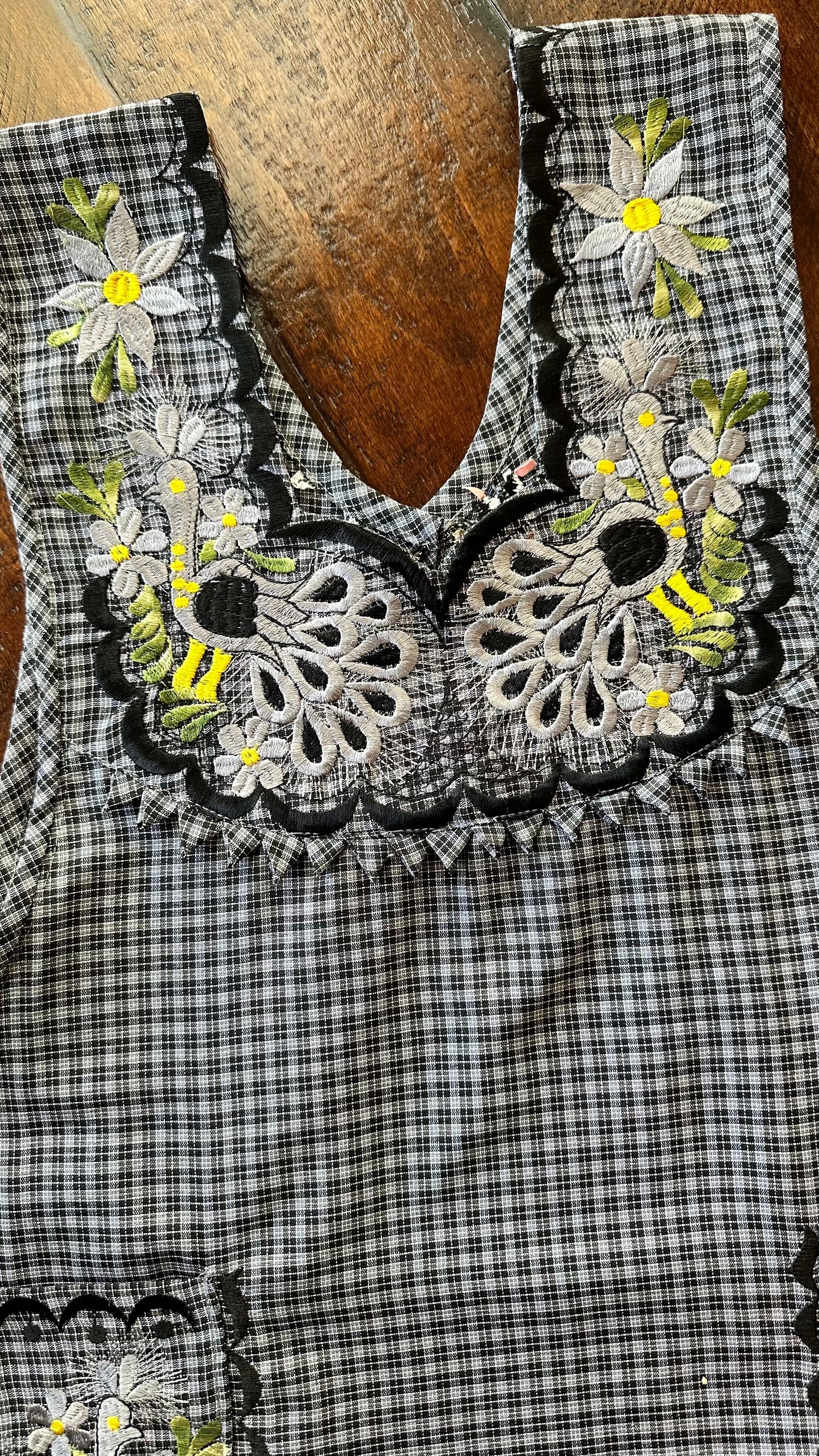 Rosalia Embroidered Apron