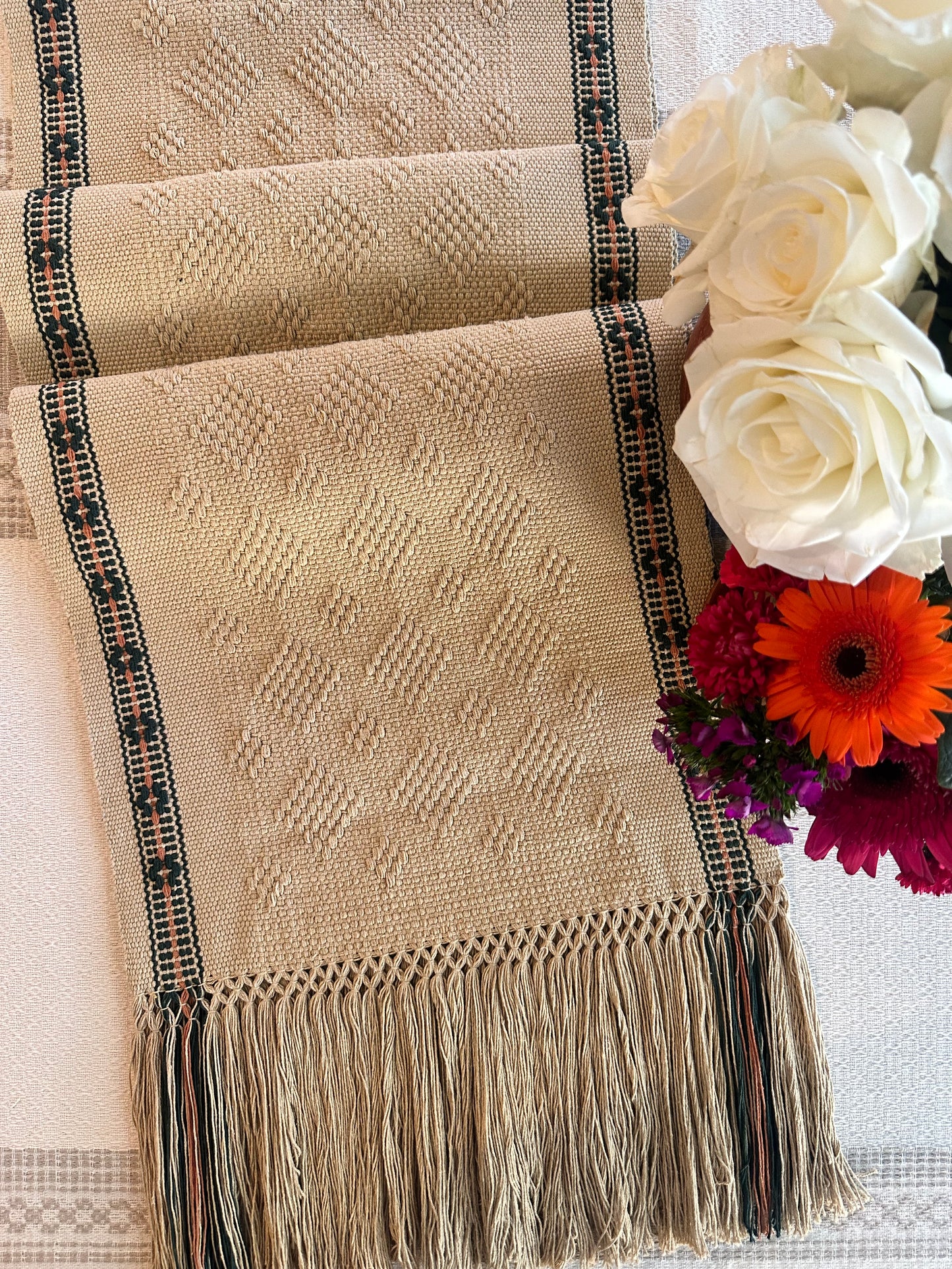 Ofelia Woven Table Runner