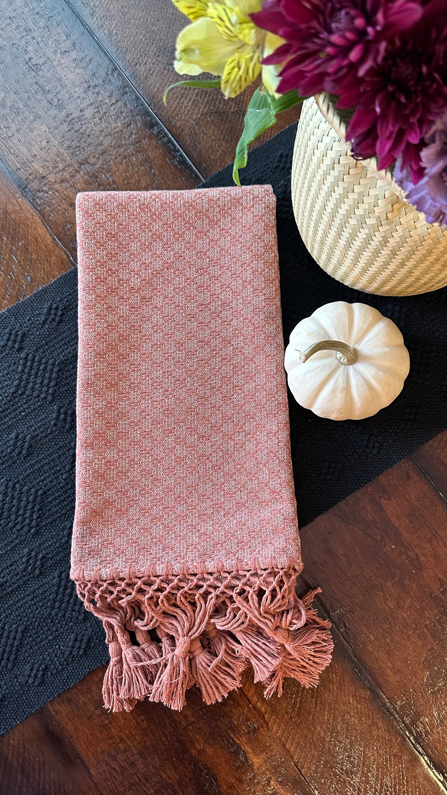 Carmen Woven Hand Towel