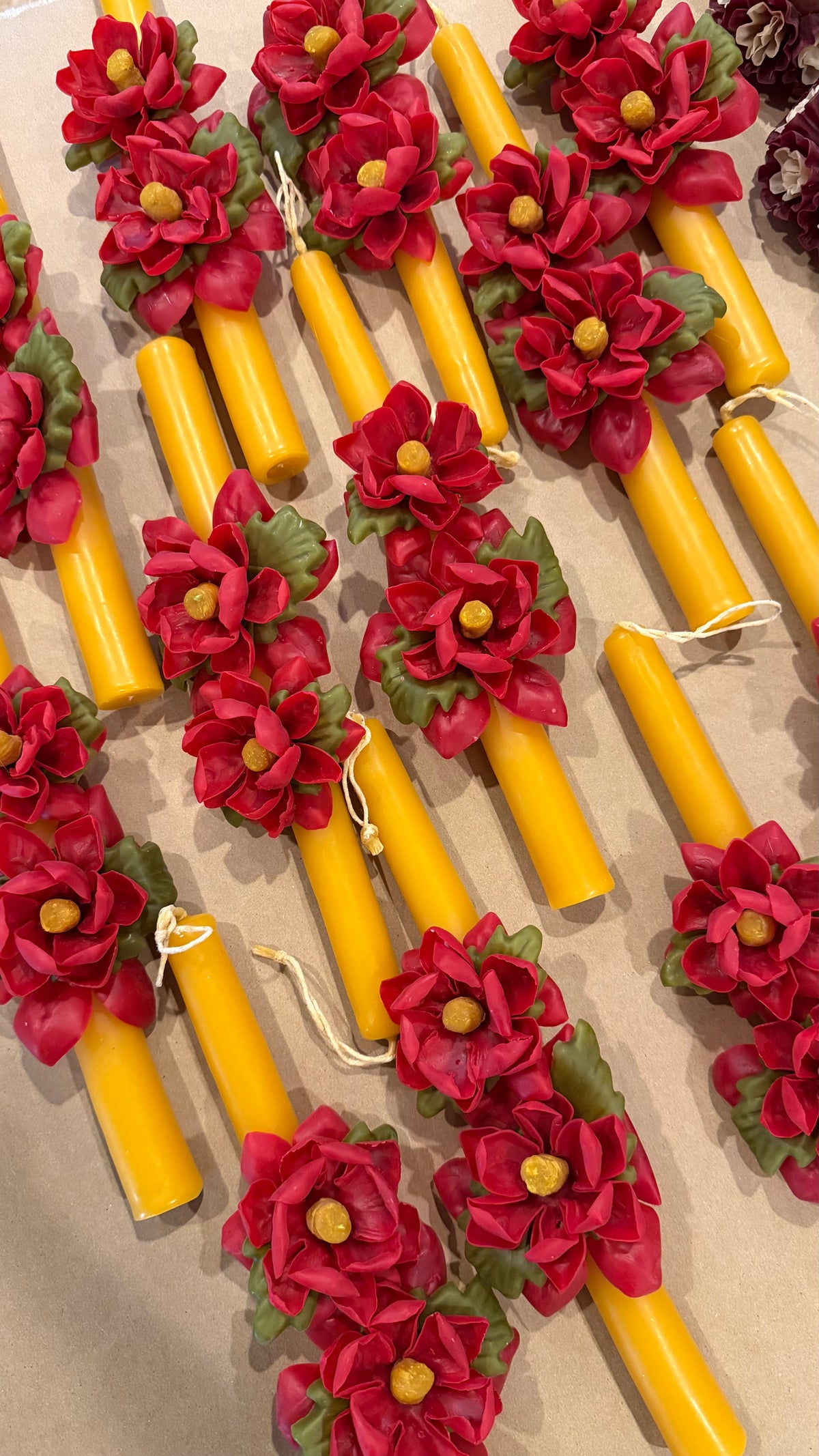 Nochebuena Floral Taper Candle