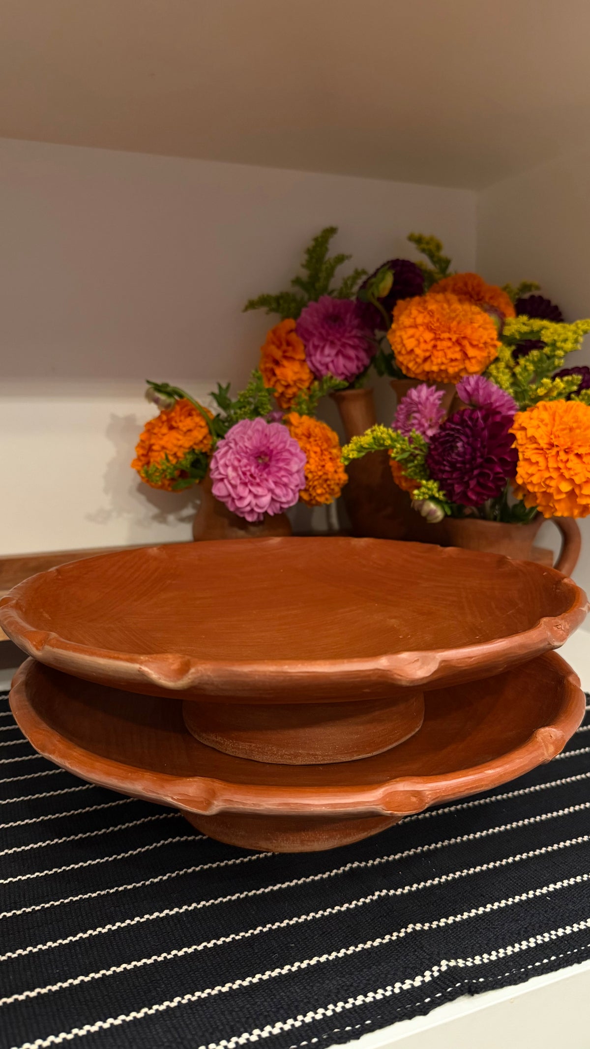 Matilde Clay Cake Stand