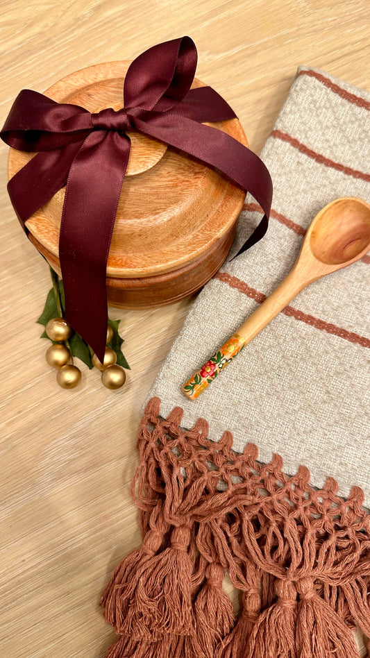 Dulce Wooden Bowl With Lid