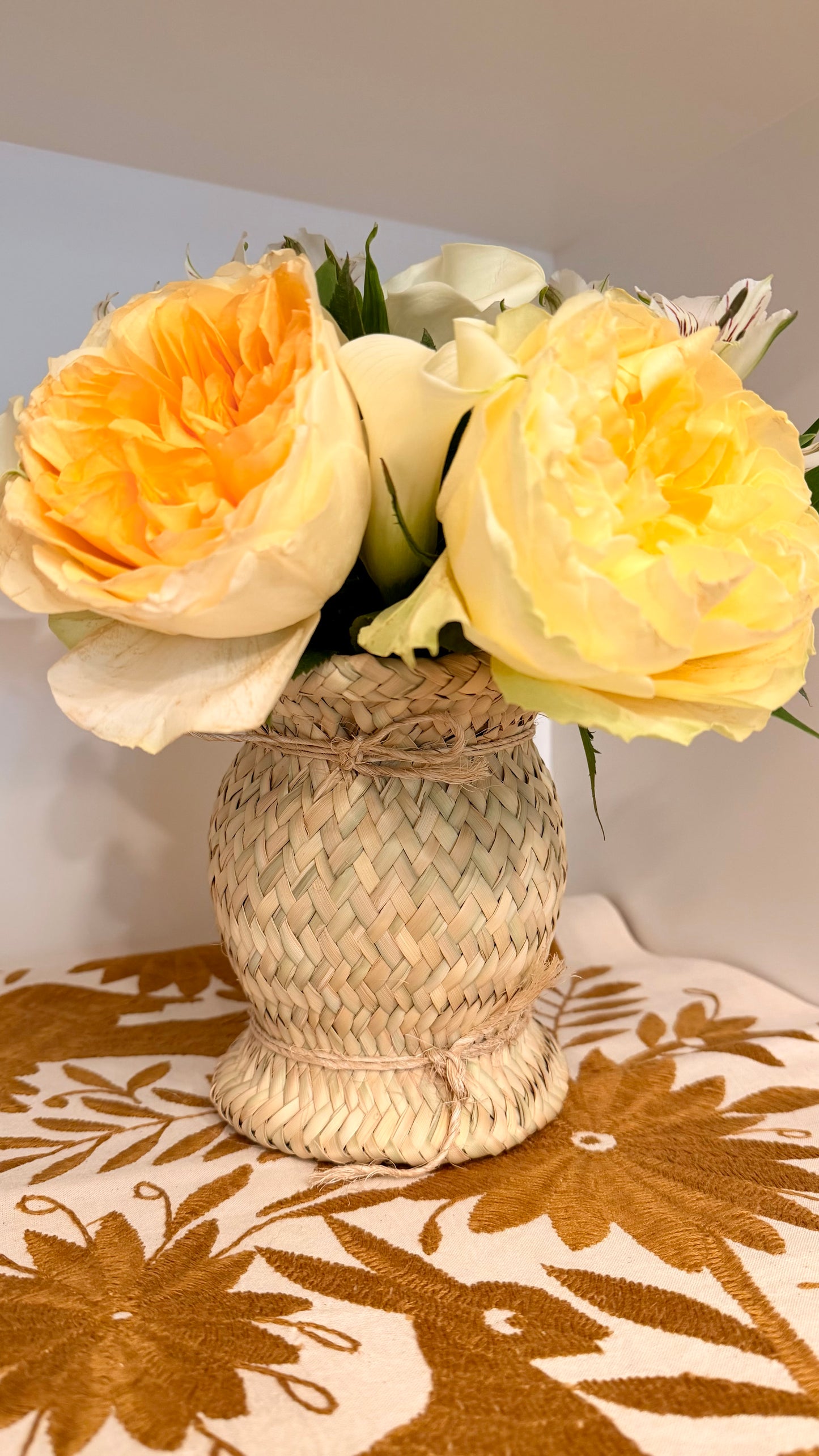 Gardenia Woven Palm Vase