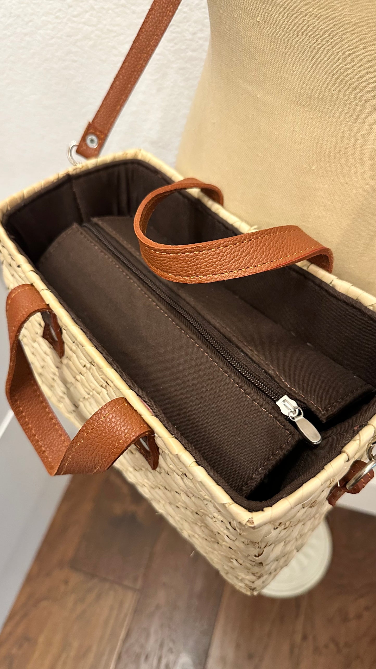 Victoria Palm Leaf Woven Tote