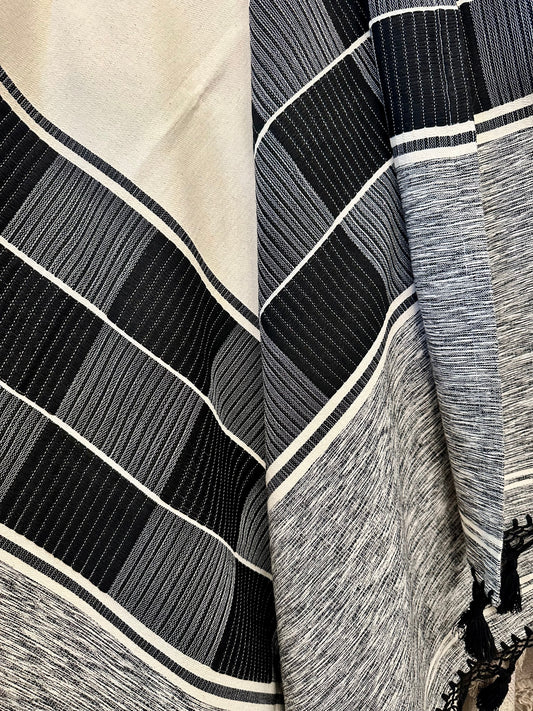 Eugenia Woven Throw Blanket