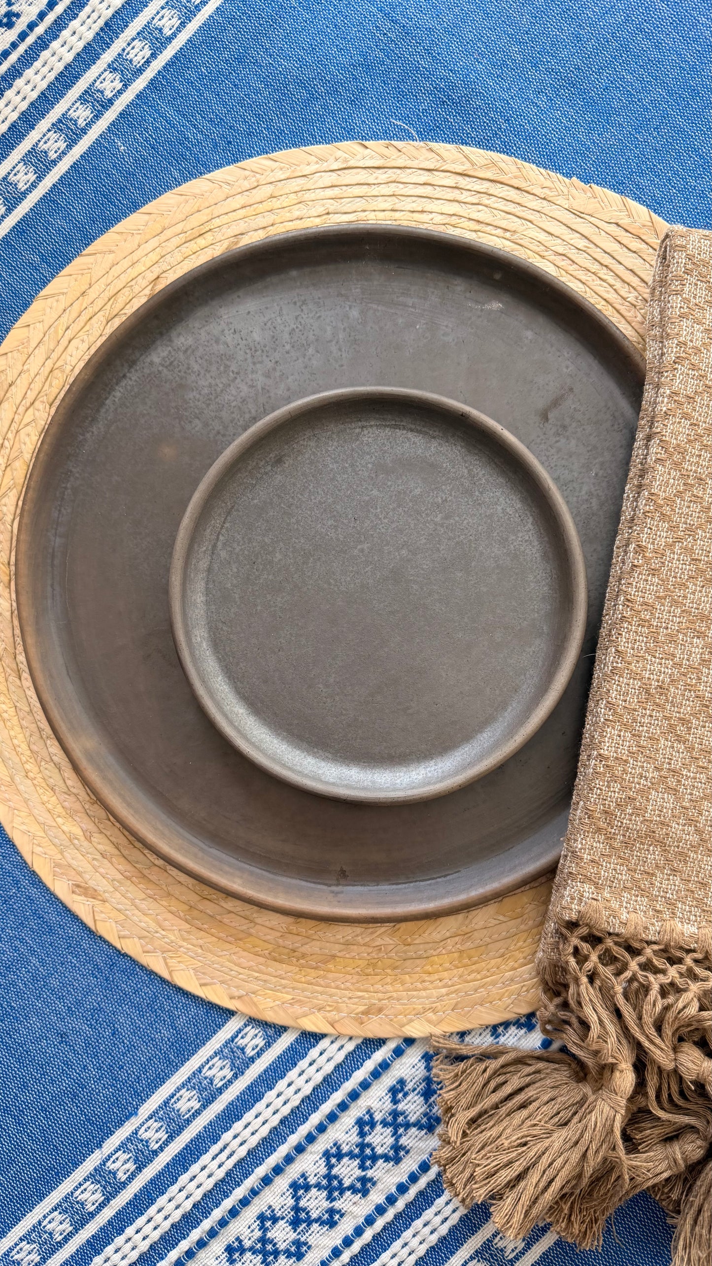 Ana Clay Plate