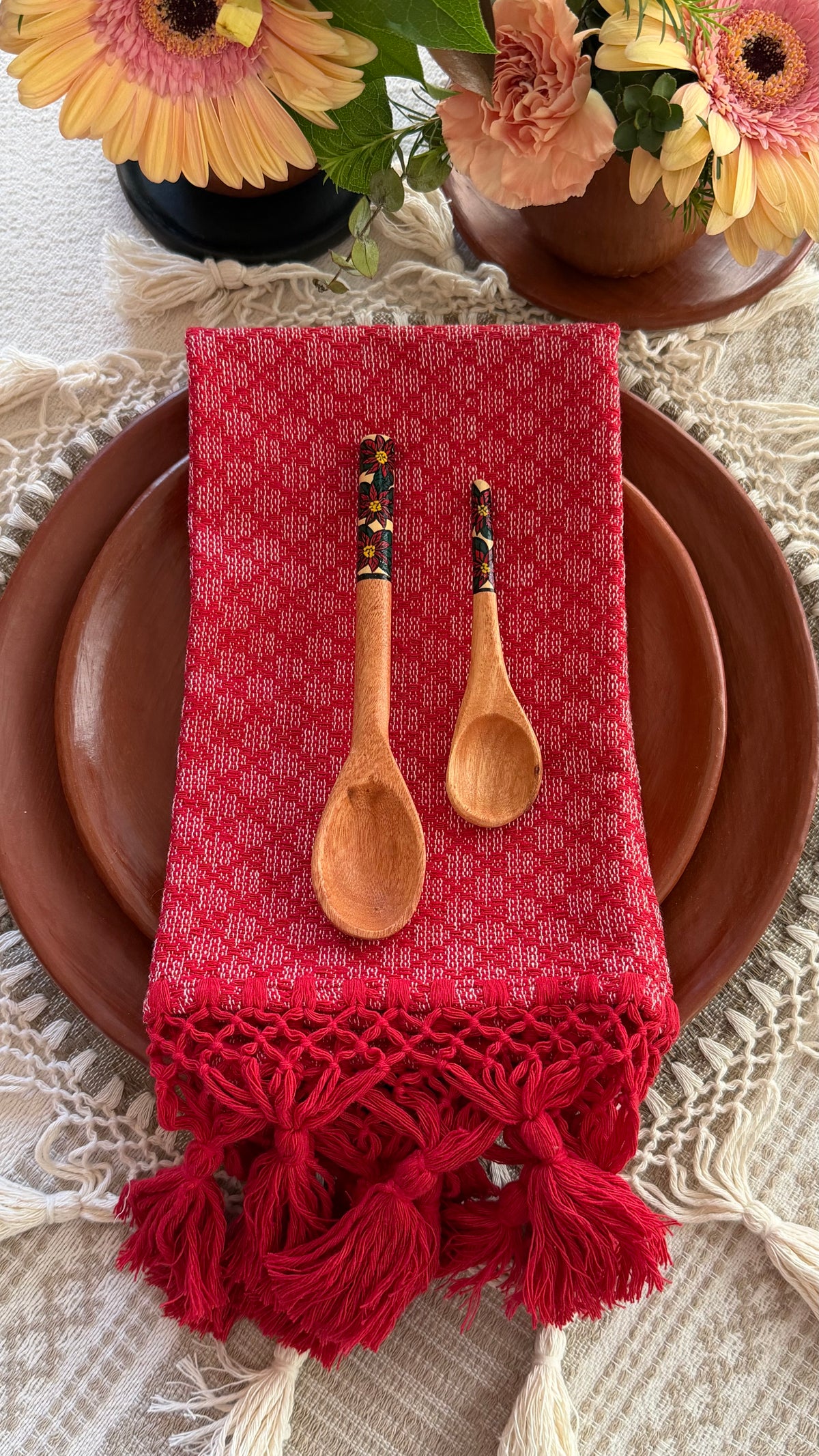 Maria Bonita Round Woven Placemat