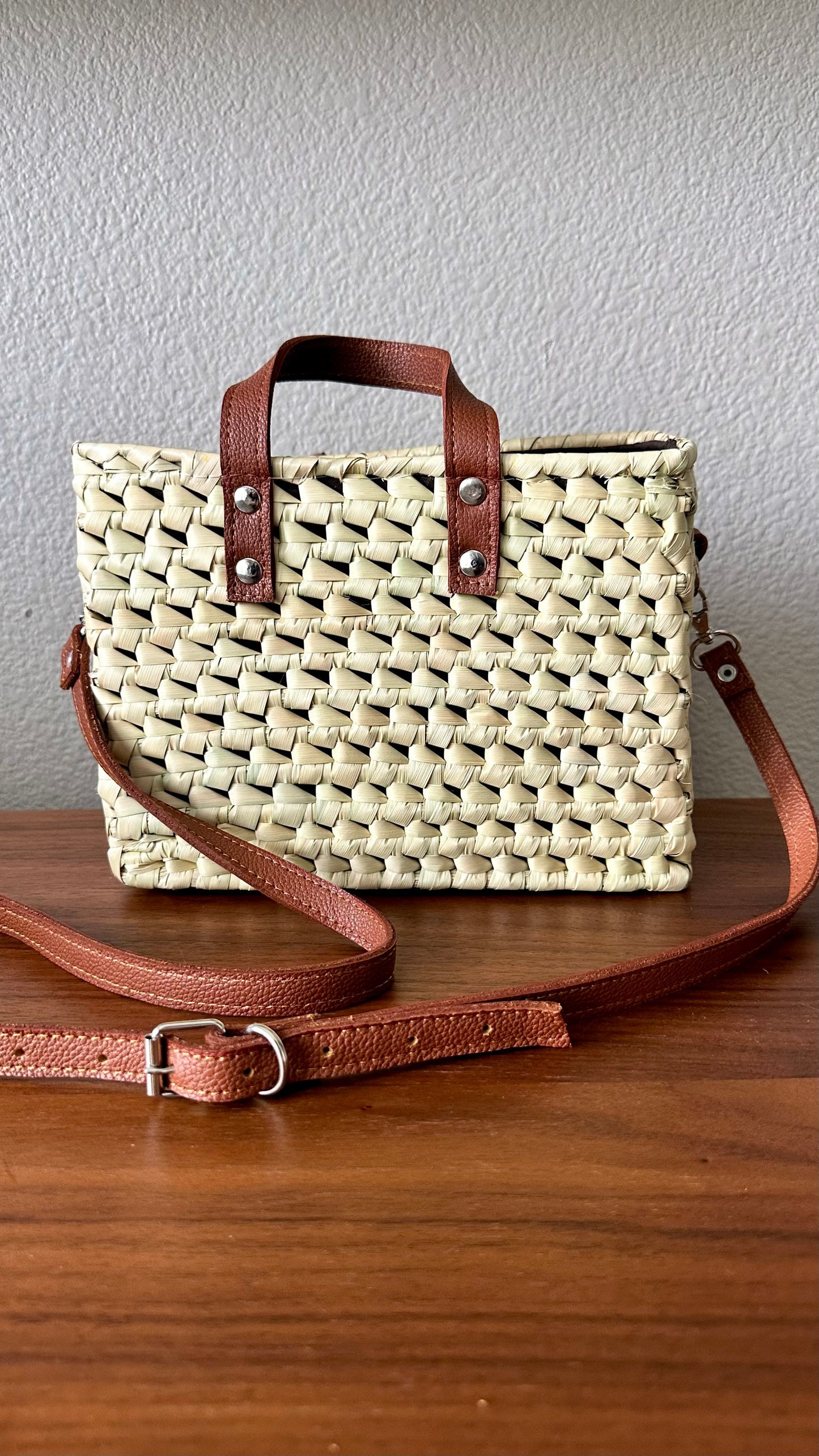 Victoria Palm Leaf Woven Tote