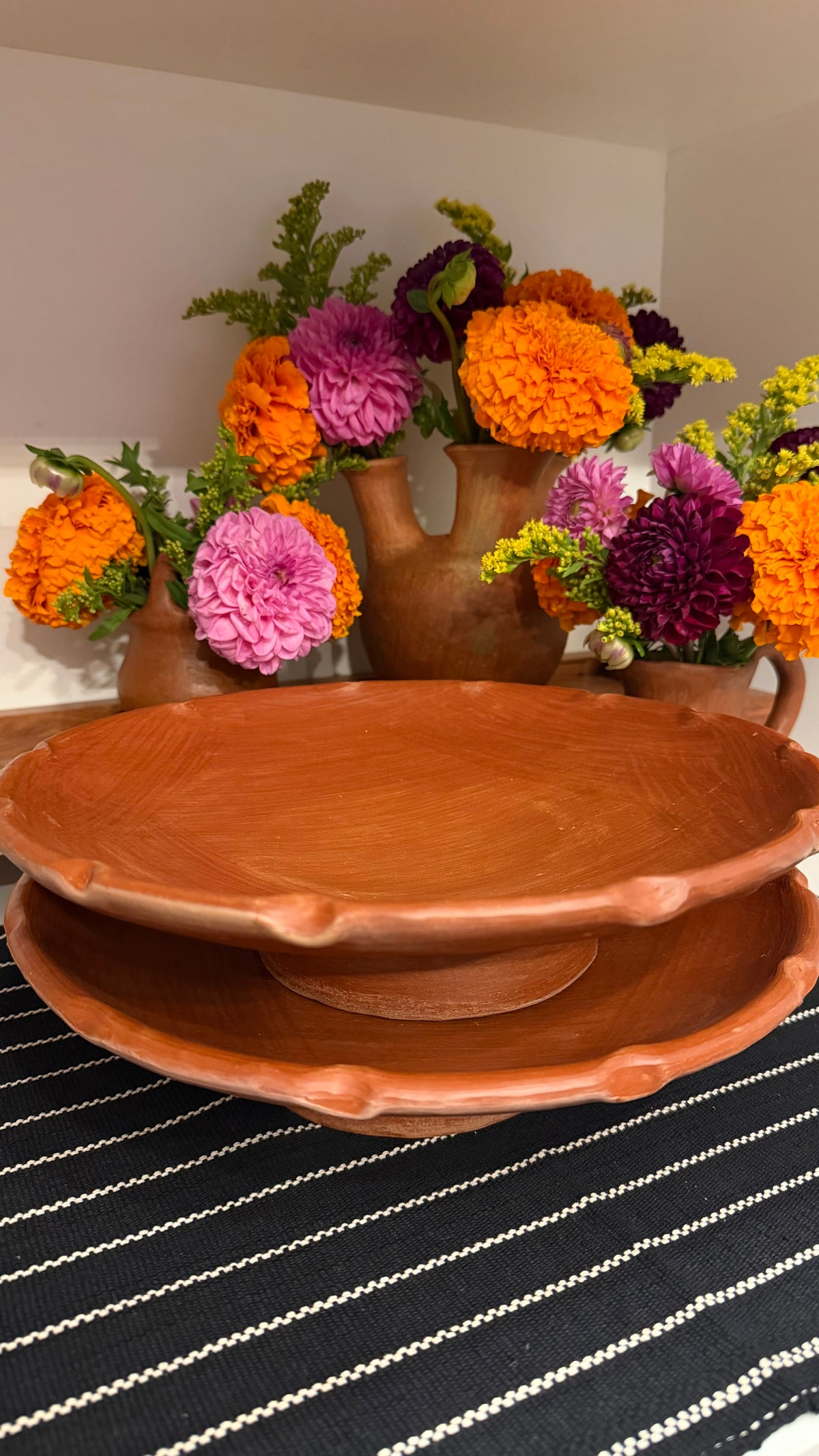 Matilde Clay Cake Stand