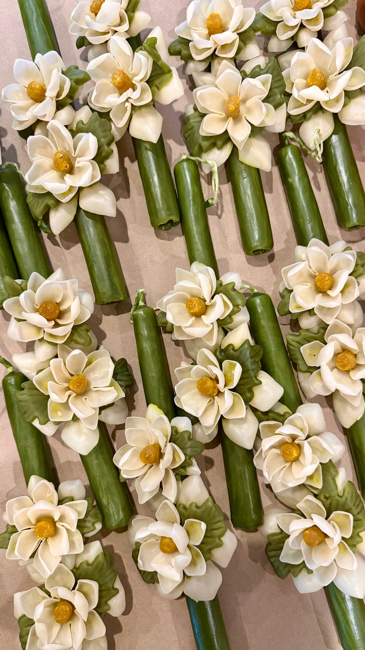 Nochebuena Floral Taper Candle