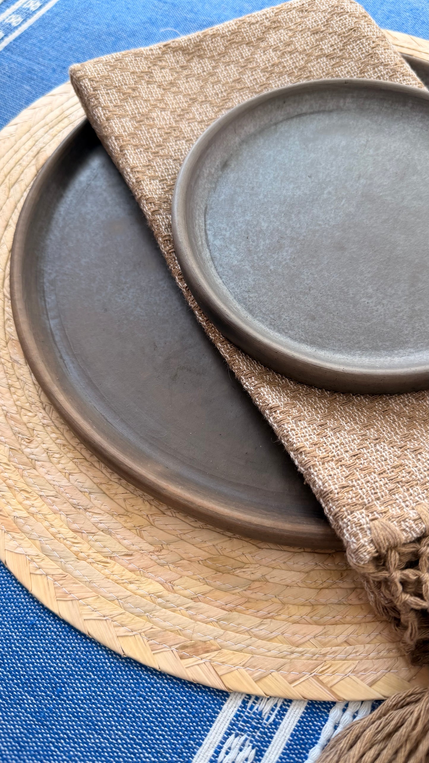 Ana Clay Plate