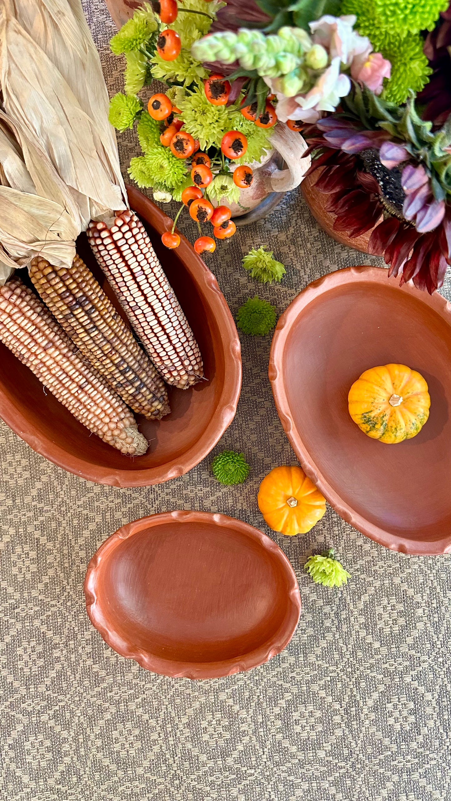 Camila Ruffled Oval Clay Dish