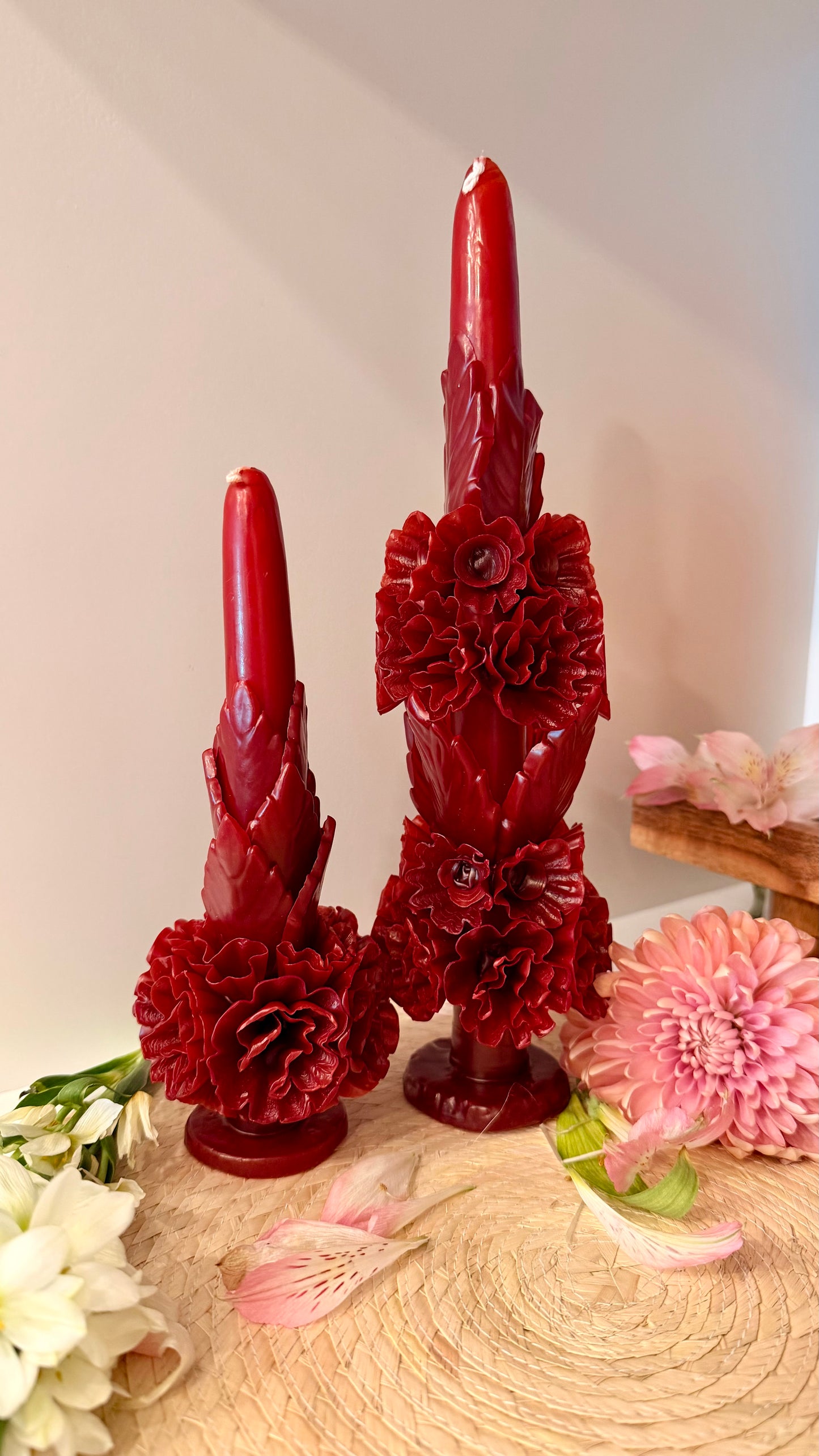 Natividad Floral Taper Candle