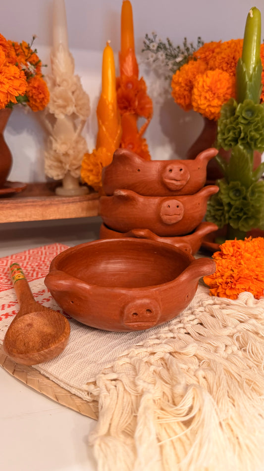 Lolita Piggy Clay Dish