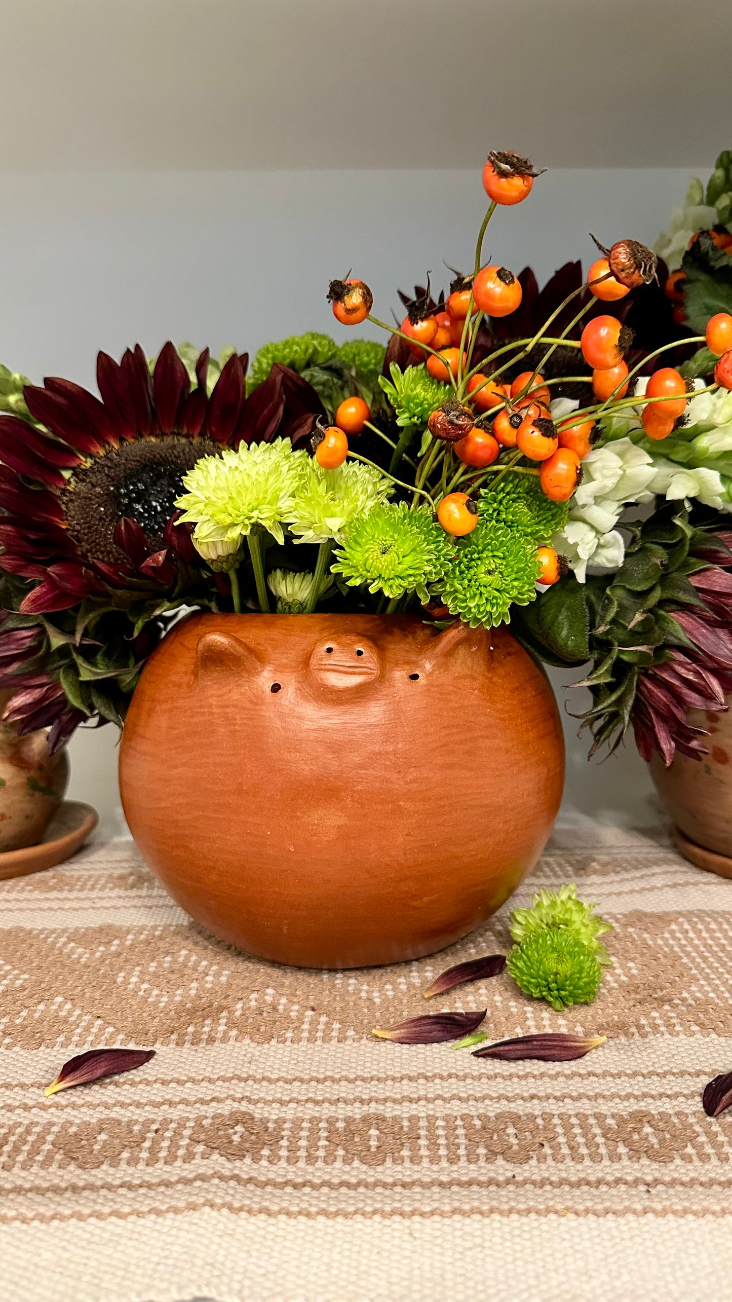 Petunia Piggy Bowl