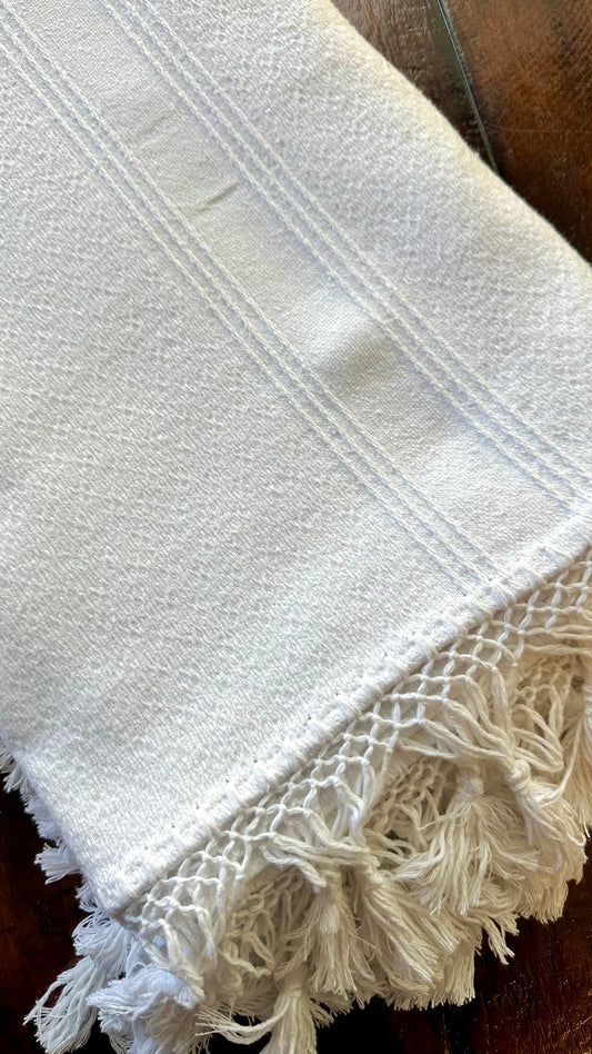 Maria Victoria Queen Bedspread