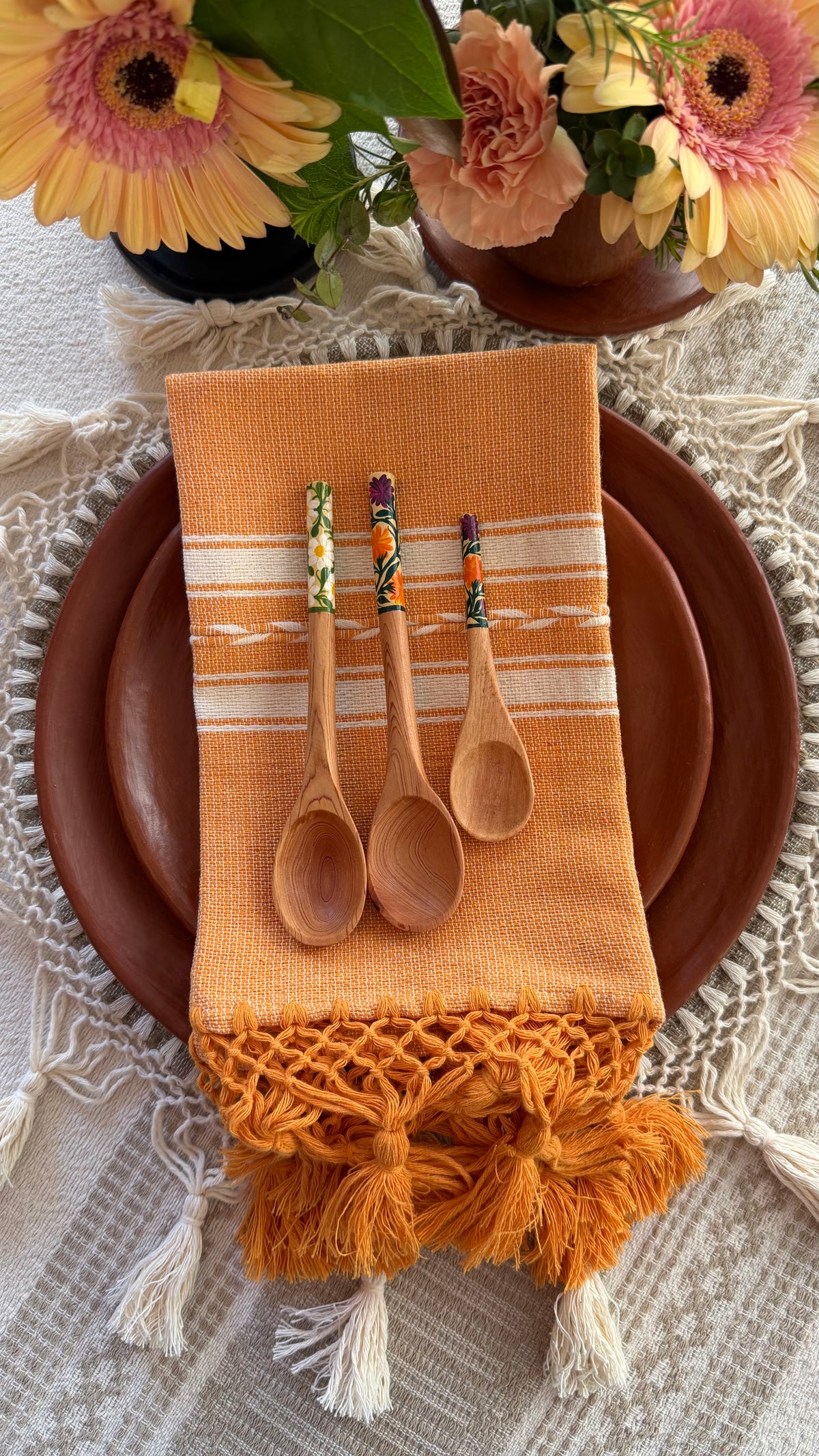 Maria Bonita Round Woven Placemat