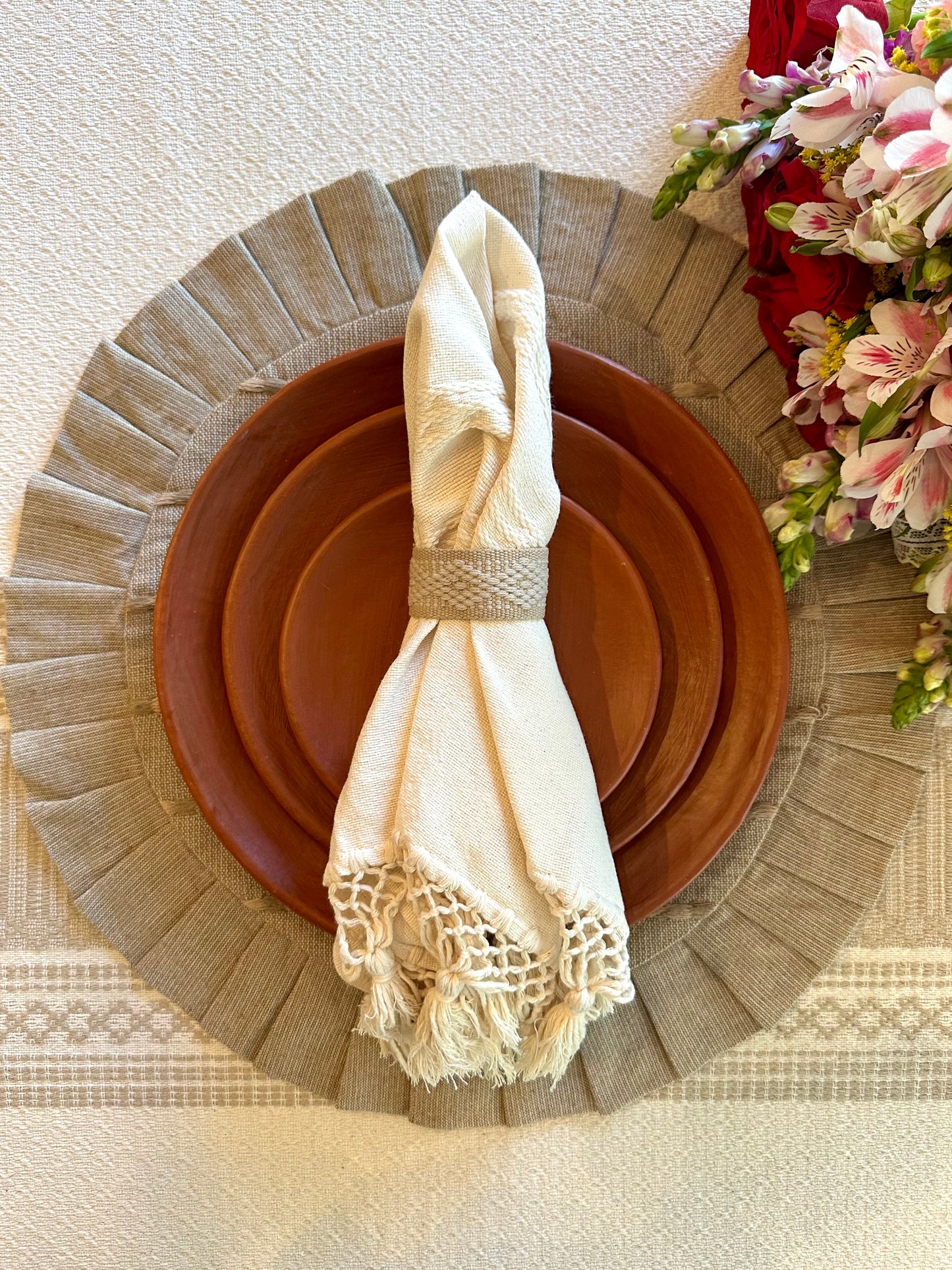 Matilde Round Woven Placemat